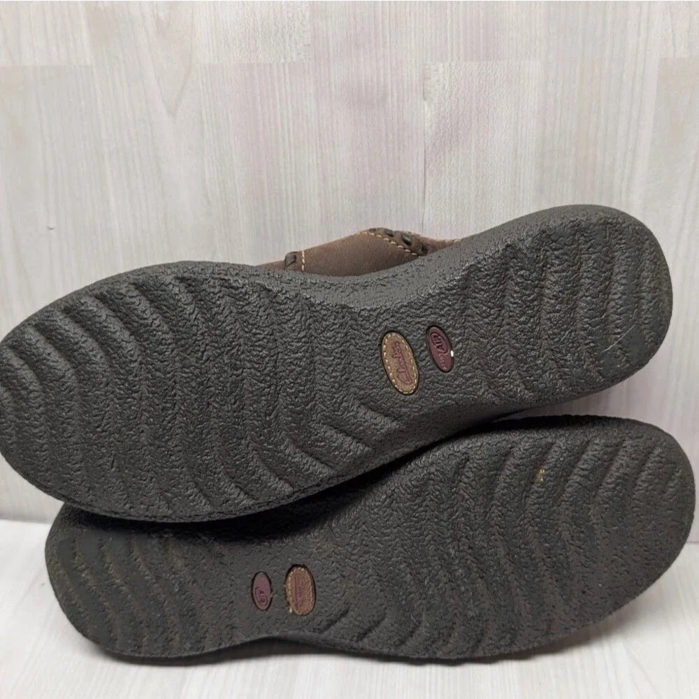 Clarks Artisan Women’s Brown Leather Slip‑On Clogs Mules Shoes Size 8.5 31273